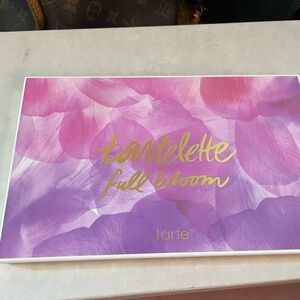 Tarte eyeshadow palette